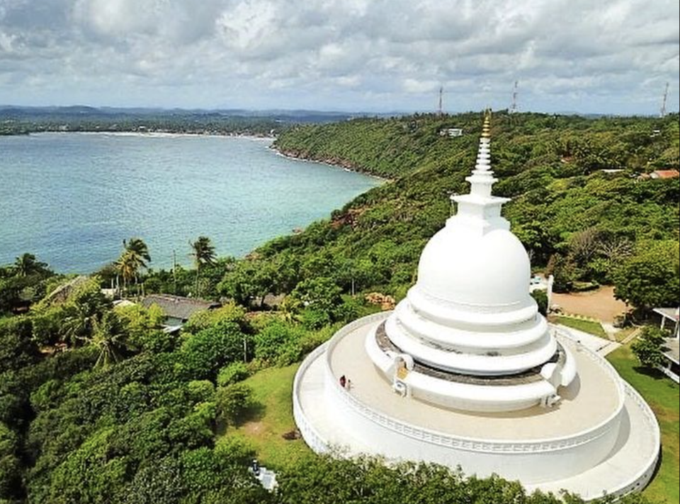 Photo of Unawatuna Beach 1/3 by 